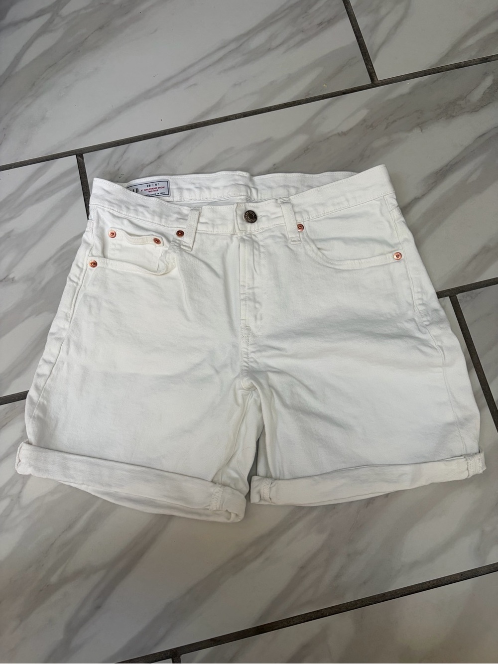 GAP White Rolled-Cuff Denim Shorts 28 Tall
